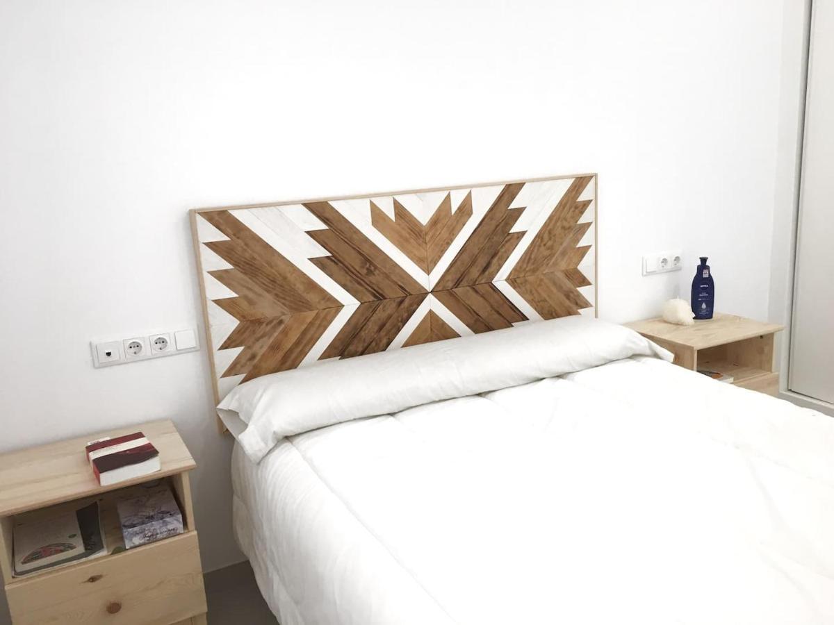 Casita Cerca De La Playa Decorada Con Amor Тарифа Екстериор снимка